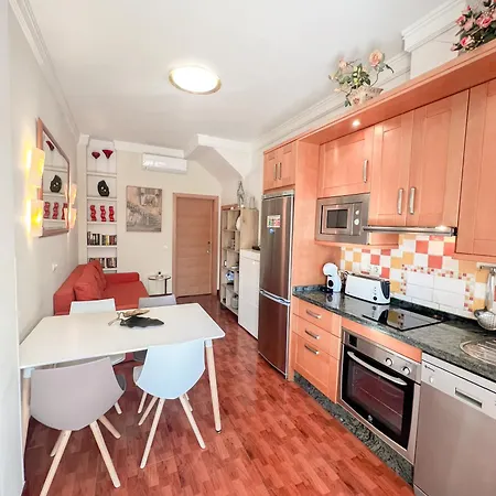 Cozy Bajondillo Sun&beach *