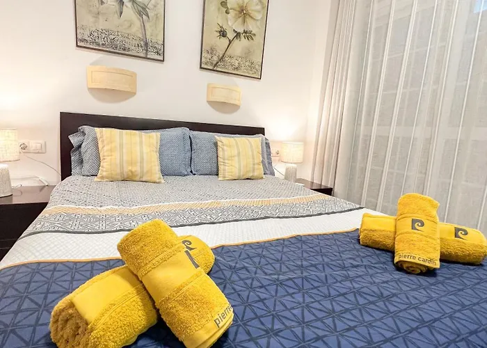 Cozy Bajondillo Sun&beach Apartment *